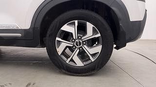 Used 2022 Kia Sonet HTX Plus 1.0 iMT Petrol Manual tyres LEFT REAR TYRE RIM VIEW