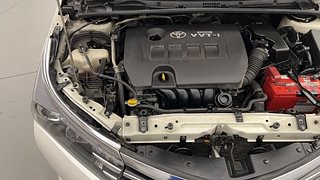 Used 2016 Toyota Corolla Altis [2014-2017] GL Petrol Petrol Manual engine ENGINE RIGHT SIDE VIEW