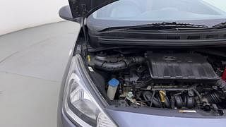 Used 2019 Hyundai Xcent [2017-2019] S Petrol Petrol Manual engine ENGINE RIGHT SIDE HINGE & APRON VIEW