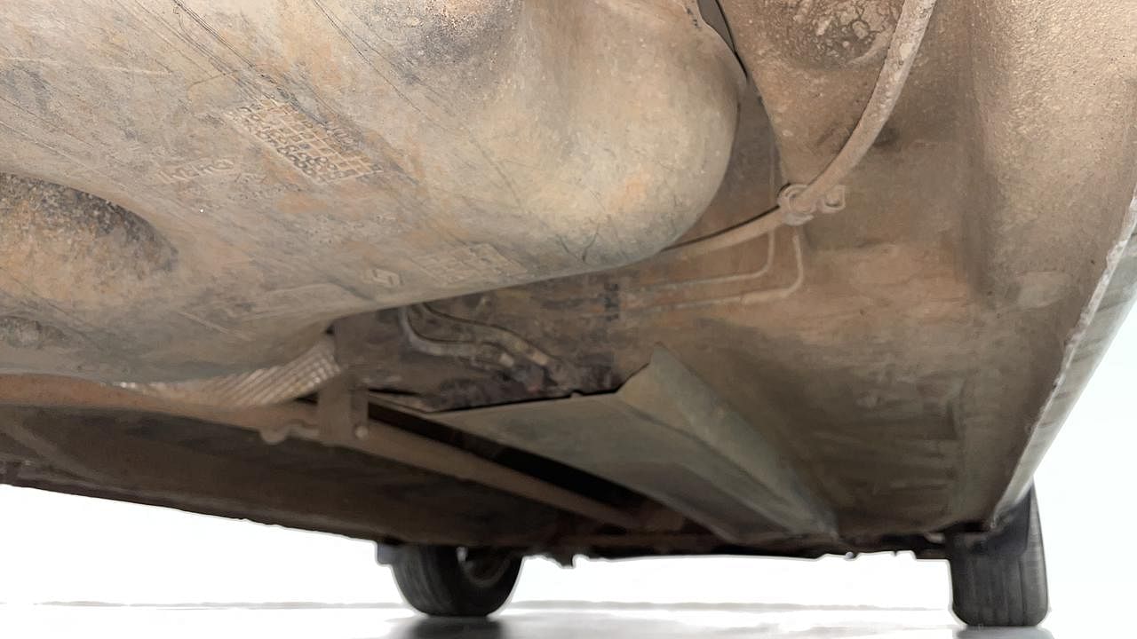 Used 2016 Renault Lodgy [2015-2019] 85 PS RXL Diesel Manual extra REAR RIGHT UNDERBODY VIEW