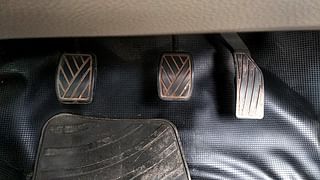 Used 2014 Maruti Suzuki Swift Dzire [2012-2017] VDI Diesel Manual interior PEDALS VIEW