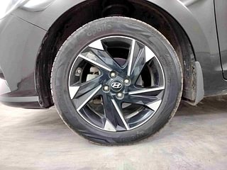 Used 2021 Hyundai Verna SX Opt Petrol Petrol Manual tyres LEFT FRONT TYRE RIM VIEW