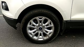 Used 2014 Ford EcoSport [2015-2017] Titanium 1.5L TDCi Diesel Manual tyres LEFT FRONT TYRE RIM VIEW