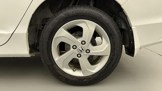 Used 2015 Honda City [2014-2017] V Petrol Manual tyres LEFT REAR TYRE RIM VIEW