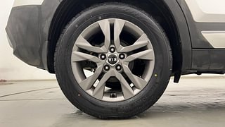 Used 2019 Kia Seltos [2019-2021] HTX Plus AT D Diesel Automatic tyres RIGHT REAR TYRE RIM VIEW