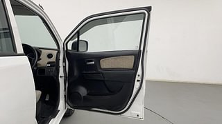 Used 2017 Maruti Suzuki Wagon R 1.0 [2015-2019] VXI AMT Petrol Automatic interior RIGHT FRONT DOOR OPEN VIEW