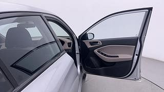 Used 2016 Hyundai Elite i20 [2014-2018] Asta 1.4 CRDI (O) Diesel Manual interior RIGHT FRONT DOOR OPEN VIEW