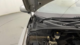 Used 2015 Honda City [2014-2017] VX CVT Petrol Automatic engine ENGINE RIGHT SIDE HINGE & APRON VIEW