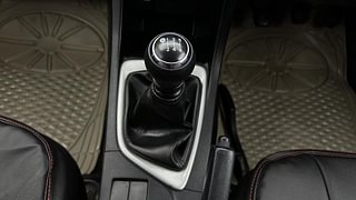 Used 2015 Toyota Corolla Altis [2014-2017] J(S) Diesel Diesel Manual interior GEAR  KNOB VIEW