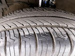 Used 2015 Maruti Suzuki Swift Dzire VXI AT Petrol Automatic tyres LEFT FRONT TYRE TREAD VIEW