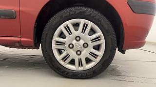 Used 2013 null Petrol Manual tyres RIGHT FRONT TYRE RIM VIEW