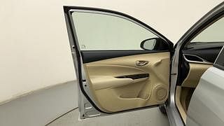 Used 2018 Toyota Yaris [2018-2021] V CVT Petrol Automatic interior LEFT FRONT DOOR OPEN VIEW