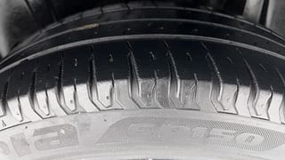 Used 2019 Maruti Suzuki XL6 [2019-2022] Alpha AT Petrol Petrol Automatic tyres LEFT REAR TYRE TREAD VIEW