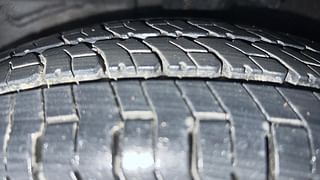 Used 2013 Hyundai i10 [2010-2016] Magna 1.2 Petrol Petrol Manual tyres LEFT FRONT TYRE TREAD VIEW