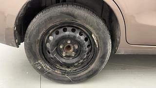 Used 2014 Maruti Suzuki Ertiga [2012-2015] VDi Diesel Manual tyres RIGHT REAR TYRE RIM VIEW