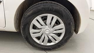 Used 2018 Datsun Redi-GO [2015-2019] T(O) 1.0 Petrol Manual tyres RIGHT FRONT TYRE RIM VIEW