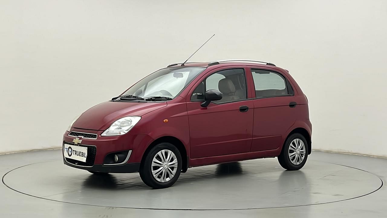 Chevrolet Spark LT 1.0 Petrol+CNG (Outside Fitted) at Pune for 180000