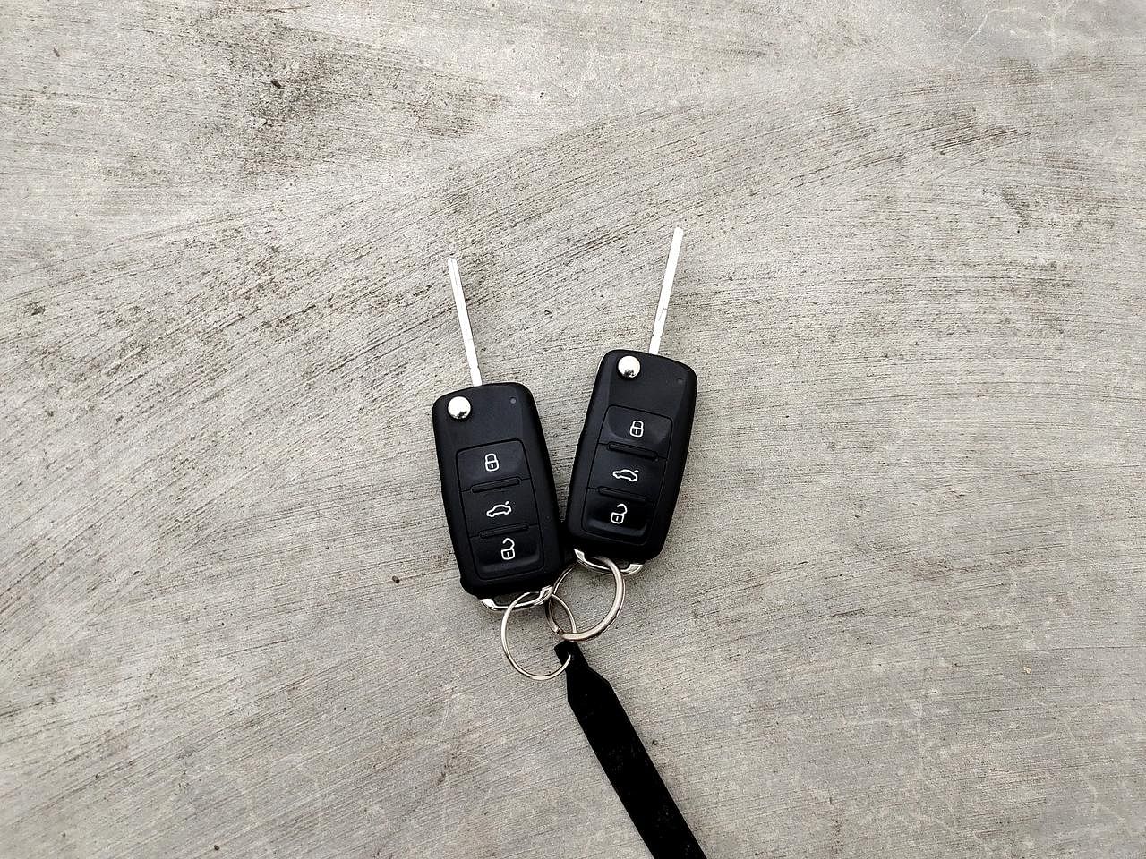 Used 2019 Volkswagen Ameo [2017-2020] Highline Plus 1.5L AT (D) Diesel Automatic extra CAR KEY VIEW