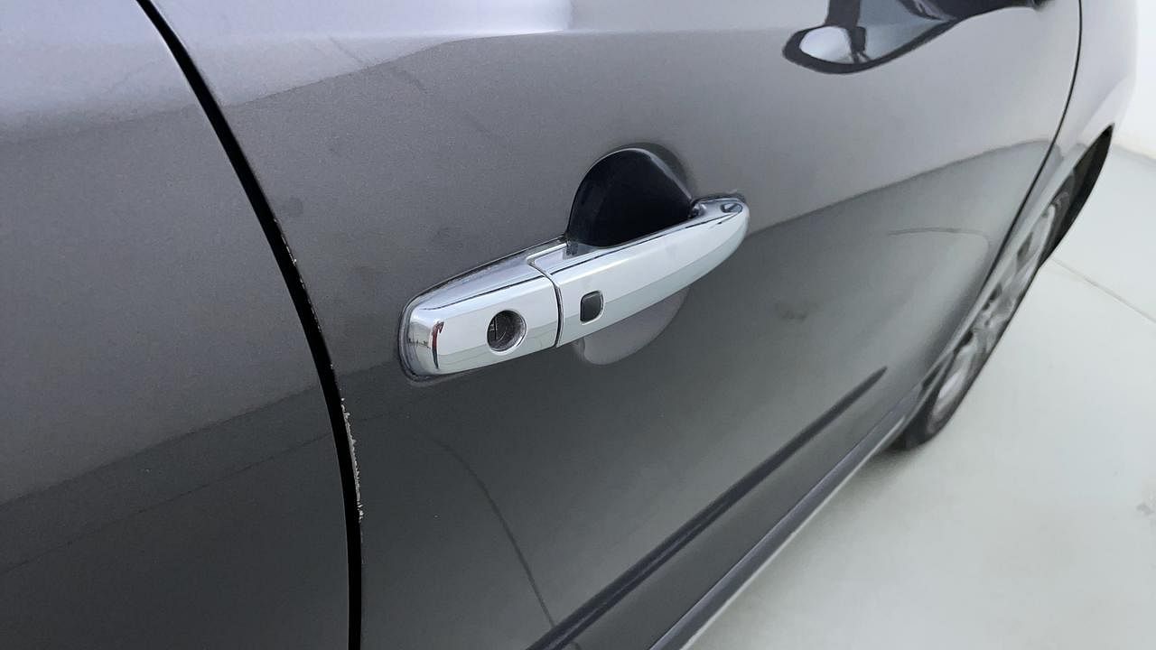 Used 2017 Maruti Suzuki Baleno [2015-2019] Zeta AT Petrol Petrol Automatic dents MINOR DENT