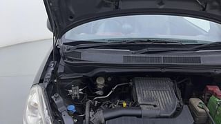 Used 2014 Maruti Suzuki Ritz [2012-2017] Vxi Petrol Manual engine ENGINE RIGHT SIDE HINGE & APRON VIEW