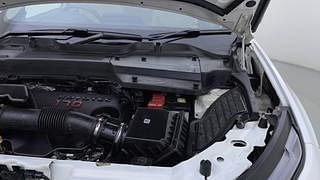 Used 2022 Tata Safari XZA Plus Diesel Automatic engine ENGINE LEFT SIDE HINGE & APRON VIEW