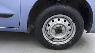 Used 2010 Maruti Suzuki Wagon R 1.0 [2010-2019] LXi Petrol Manual tyres RIGHT FRONT TYRE RIM VIEW
