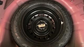 Used 2020 Hyundai Elite i20 [2018-2020] Asta 1.2 (O) Petrol Manual tyres SPARE TYRE VIEW