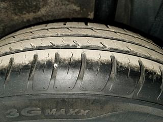 Used 2014 Maruti Suzuki Ritz [2012-2017] Vxi Petrol Manual tyres LEFT REAR TYRE TREAD VIEW