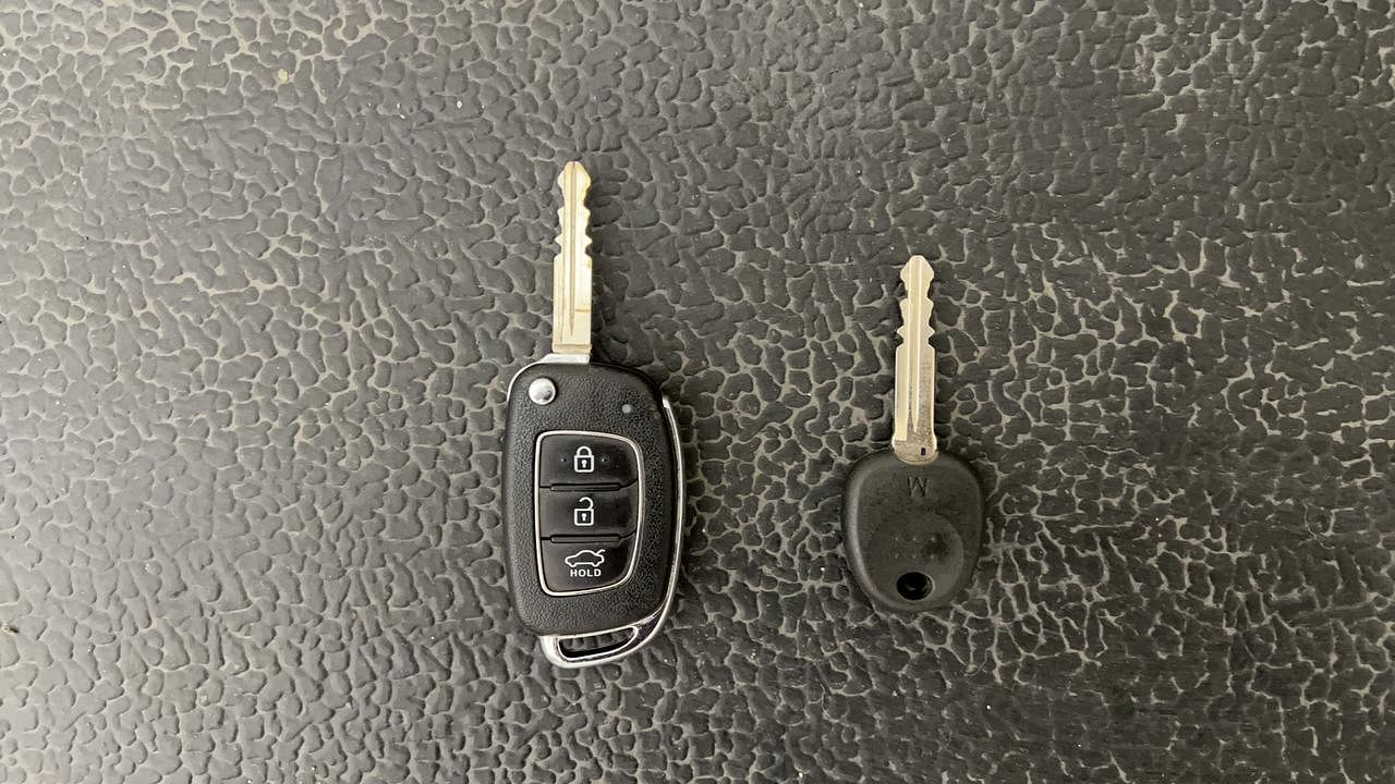 Used 2019 Hyundai Grand i10 Nios Sportz AMT 1.2 Kappa VTVT Petrol Automatic extra CAR KEY VIEW