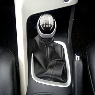 Used 2021 Nissan Magnite XV Turbo Petrol Manual interior GEAR  KNOB VIEW