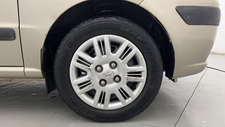 Used 2011 Hyundai Santro Xing [2007-2014] GLS Petrol Manual tyres RIGHT FRONT TYRE RIM VIEW