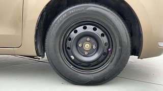 Used 2018 Maruti Suzuki Dzire [2017-2020] VDi AMT Diesel Automatic tyres RIGHT FRONT TYRE RIM VIEW