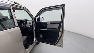Used 2016 Maruti Suzuki Wagon R 1.0 [2015-2019] VXI AMT Petrol Automatic interior RIGHT FRONT DOOR OPEN VIEW