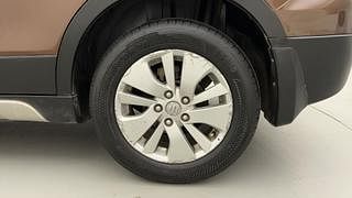 Used 2015 Maruti Suzuki S-Cross [2015-2017] Zeta 1.3 Diesel Manual tyres LEFT REAR TYRE RIM VIEW