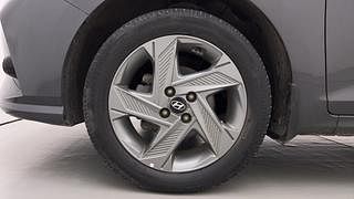 Used 2020 Hyundai Verna SX IVT Petrol Petrol Automatic tyres LEFT FRONT TYRE RIM VIEW