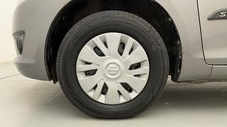 Used 2014 Maruti Suzuki Swift [2011-2017] VXi Petrol Manual tyres LEFT FRONT TYRE RIM VIEW