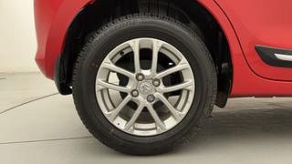 Used 2023 Maruti Suzuki Swift ZXI Petrol Manual tyres RIGHT REAR TYRE RIM VIEW