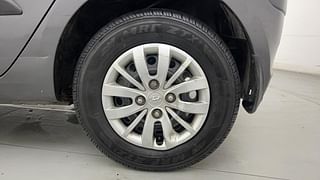 Used 2013 Hyundai i10 [2010-2016] Magna 1.2 Petrol Petrol Manual tyres LEFT REAR TYRE RIM VIEW