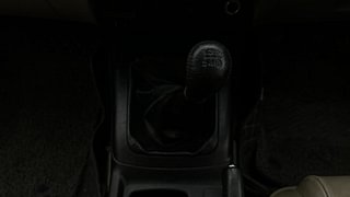 Used 2014 Toyota Fortuner [2012-2016] 3.0 4x2 MT Diesel Manual interior GEAR  KNOB VIEW