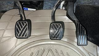 Used 2021 Maruti Suzuki Vitara Brezza [2020-2022] LXI Petrol Manual interior PEDALS VIEW