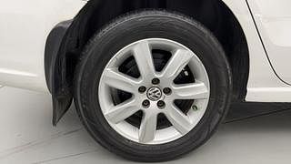 Used 2011 Volkswagen Vento [2010-2015] Highline Petrol AT Petrol Automatic tyres RIGHT REAR TYRE RIM VIEW