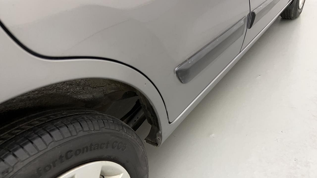Used 2017 Maruti Suzuki Wagon R 1.0 [2013-2019] LXi CNG Petrol+cng Manual dents MINOR DENT