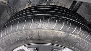 Used 2022 Hyundai Venue [2019-2022] SX 1.5 CRDI Diesel Manual tyres LEFT REAR TYRE TREAD VIEW