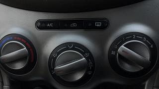 Used 2012 Hyundai i10 [2010-2016] Asta (O) AT Petrol Petrol Automatic top_features Rear defogger