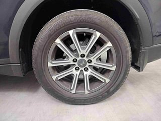 Used 2022 Mahindra XUV700 AX 7 Petrol MT 7 STR Petrol Manual tyres LEFT REAR TYRE RIM VIEW