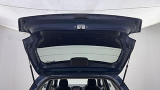 Used 2022 Hyundai Venue [2019-2022] SX 1.5 CRDI Diesel Manual interior DICKY DOOR OPEN VIEW