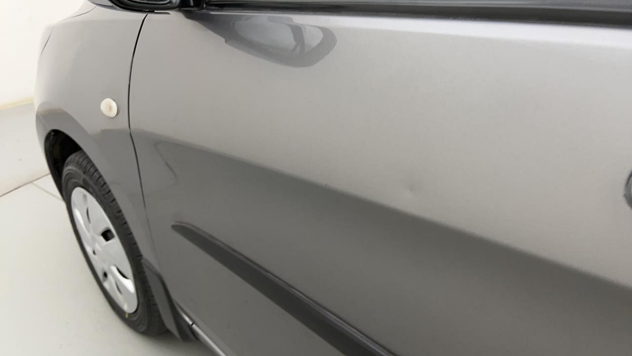 Used 2017 Maruti Suzuki Celerio VXI (O) Petrol Manual dents MINOR DENT