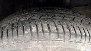 Used 2018 Honda Jazz [2015-2020] SV MT Petrol Manual tyres RIGHT FRONT TYRE TREAD VIEW