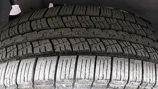 Used 2017 Tata Safari Storme [2015-2019] 2.2 VX 4x2 Varicor400 Diesel Manual tyres RIGHT REAR TYRE TREAD VIEW