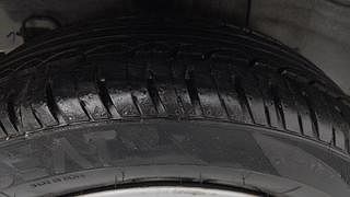 Used 2019 Hyundai Grand i10 [2017-2020] Sportz 1.2 Kappa VTVT Petrol Manual tyres RIGHT REAR TYRE TREAD VIEW